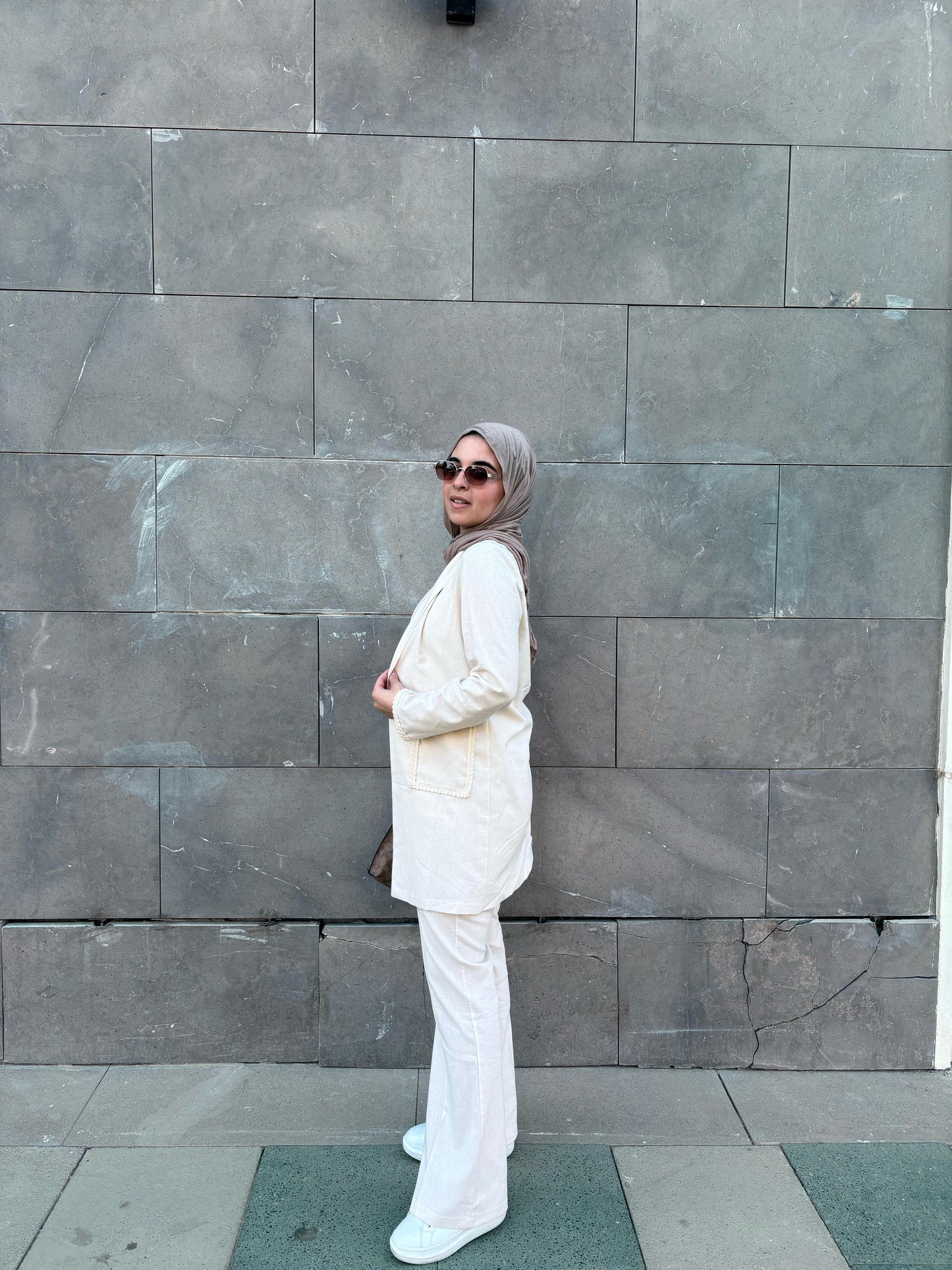 LINEN SUIT